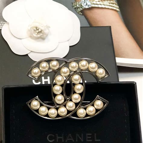 брошка chanel|Chanel brooches near me.